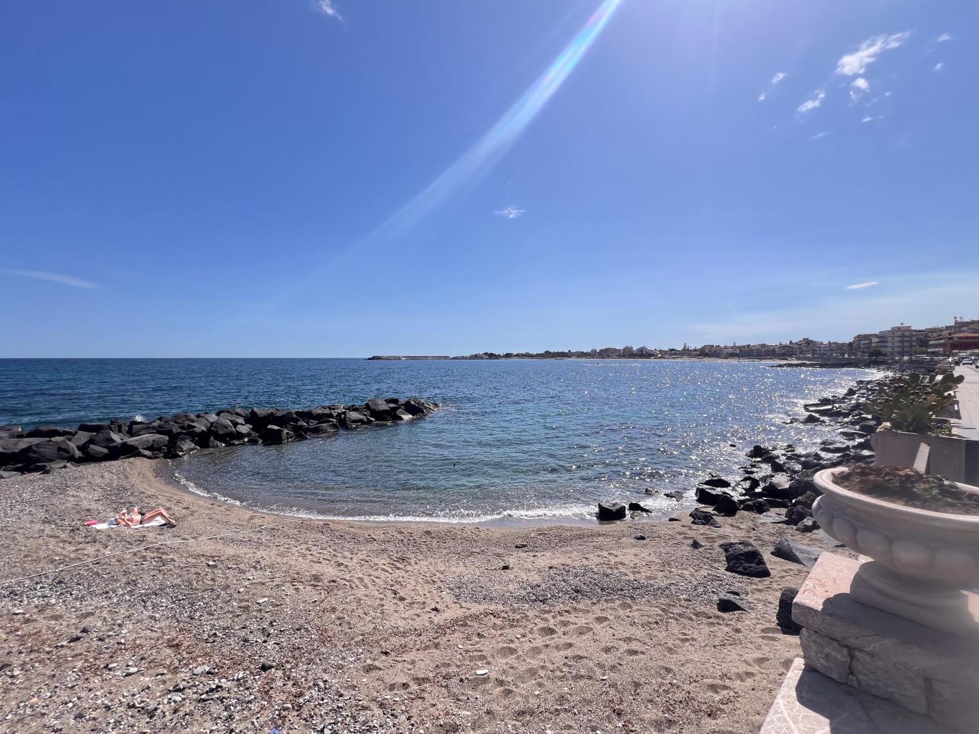 Apartment Seafront Tysandros Giardini Naxos