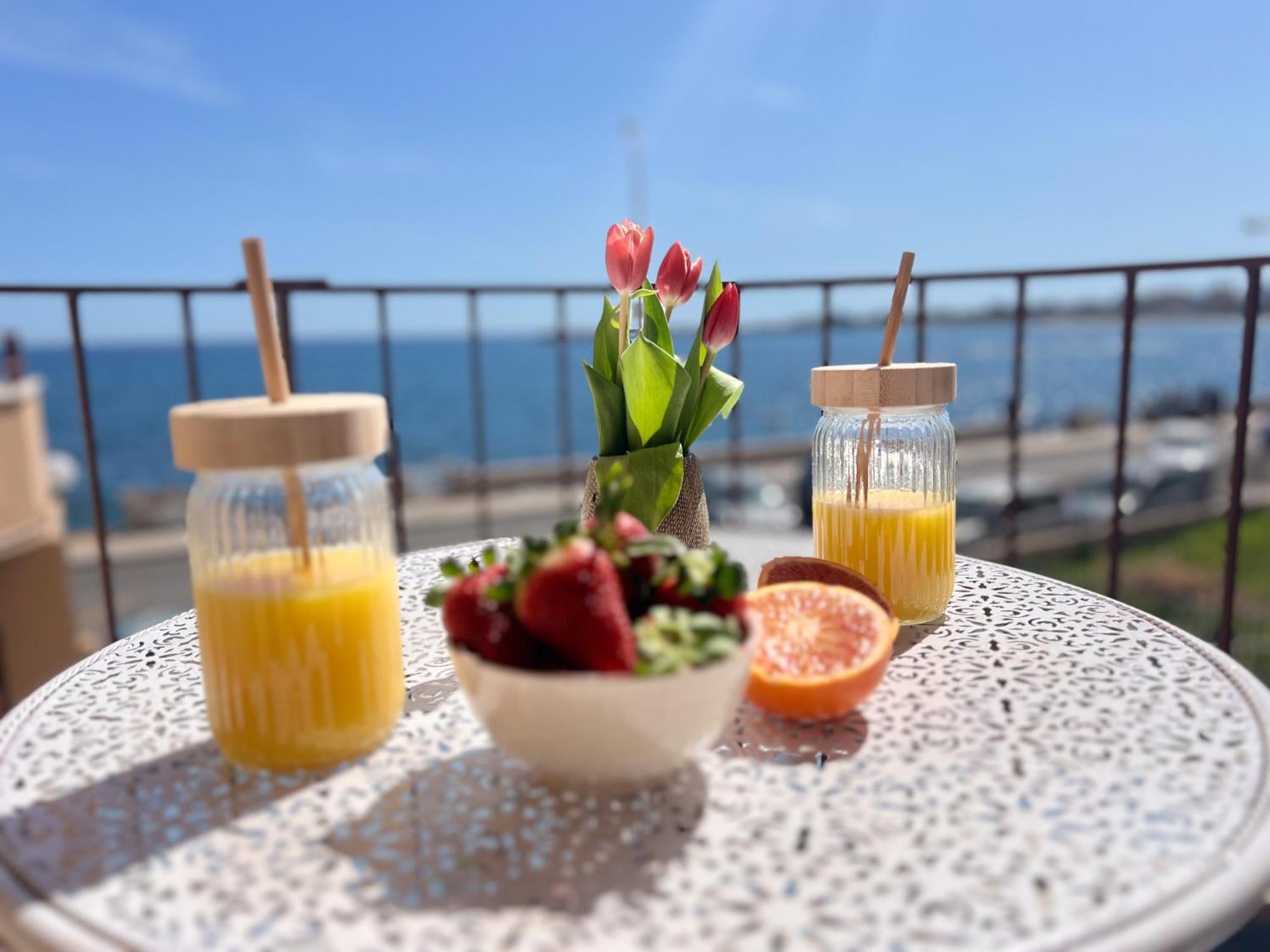 Apartamento Seafront Tysandros *